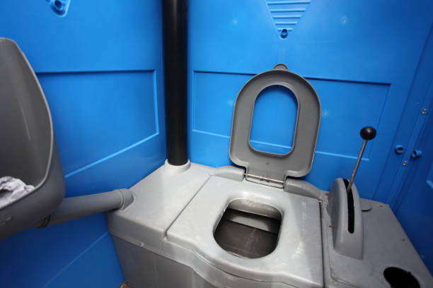 Types of Portable Toilets We Offer in Fort Dick, CA